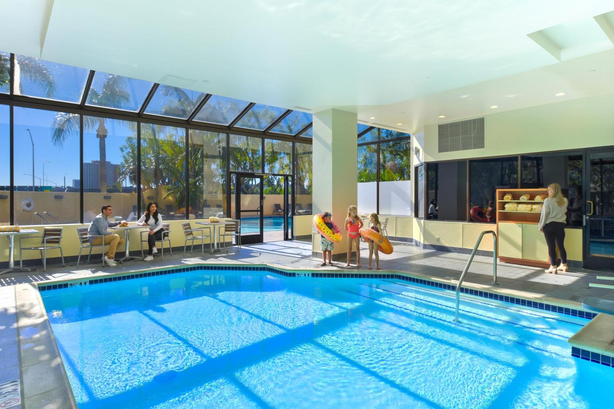 Embassy Suites By Hilton Anaheim-Orange Zewnętrze zdjęcie